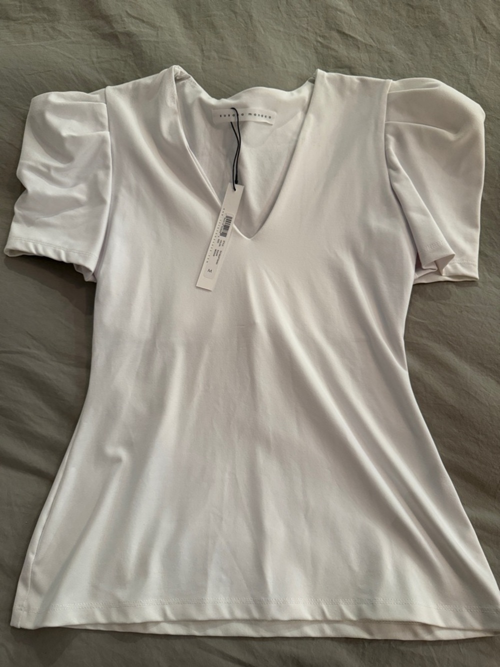 Susana Monaco White V-Neck Puff Sleeve Tee